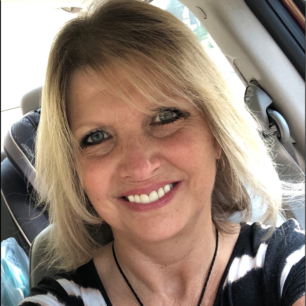 Meet your Posher, Diana